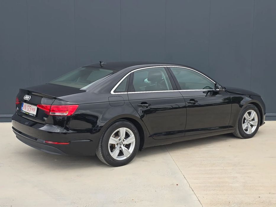 Audi A4 Limuzina