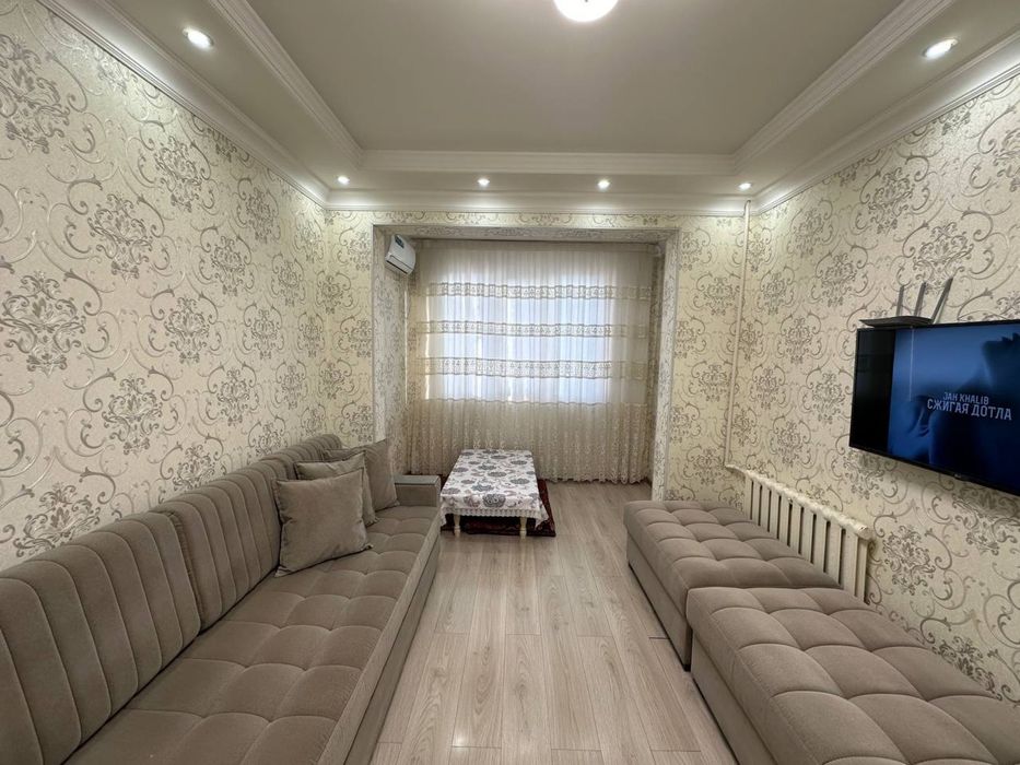 Чиланзар 3. Срочно. Продаю. 2 х комнатная ЕВРО РЕМОНТ