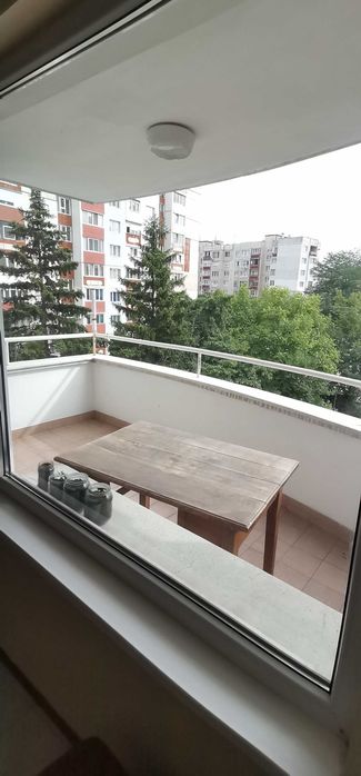 Двустаен ап. под наем в кв. Надежда 1