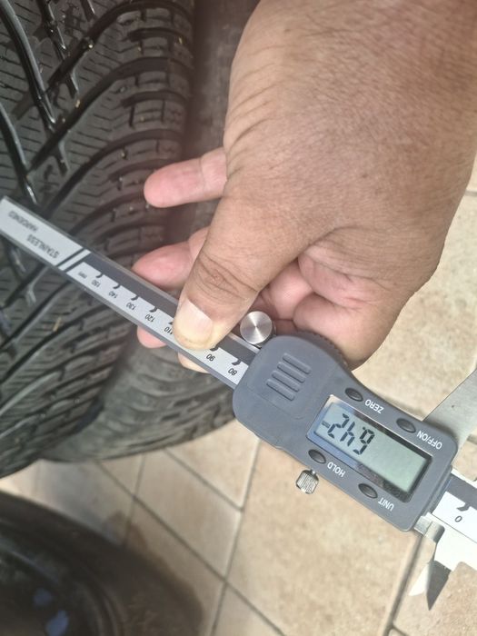 Roti Duster 5x114,3, anvelope 215 65 16 BF Goodrich