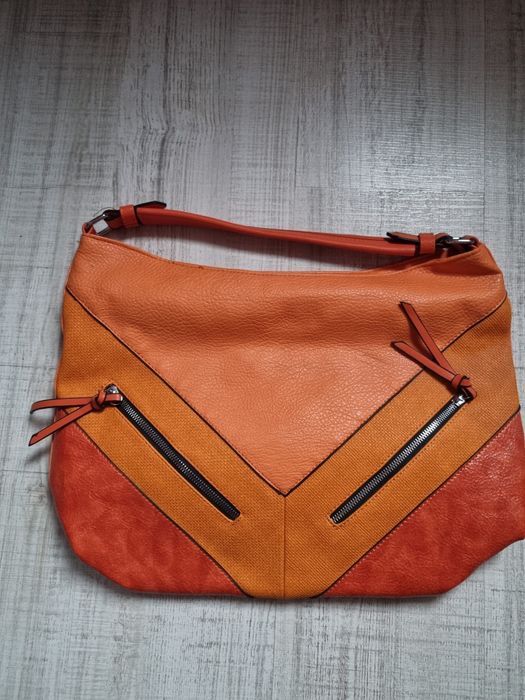 Geantă damă , piele ecologică , nouă