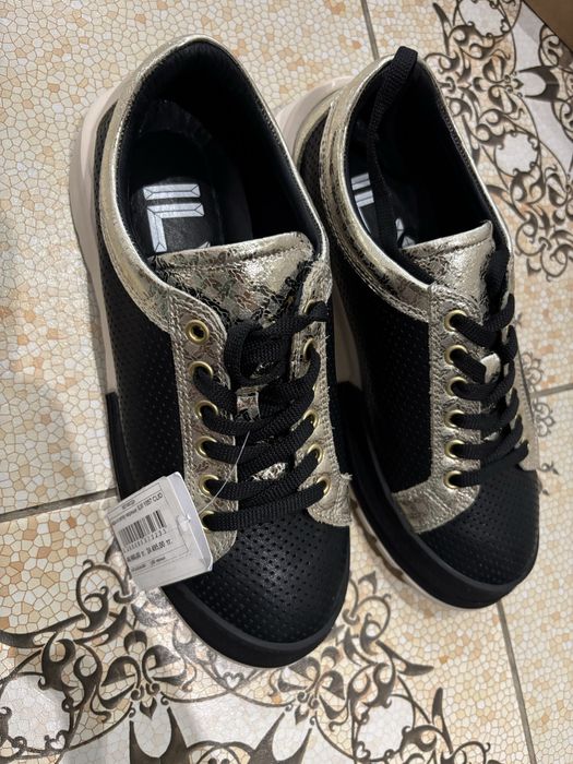 Кожанные кросовки