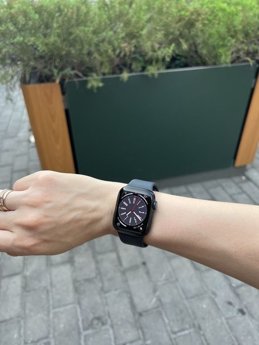 Продам Apple Watch Series 8, 41 мм