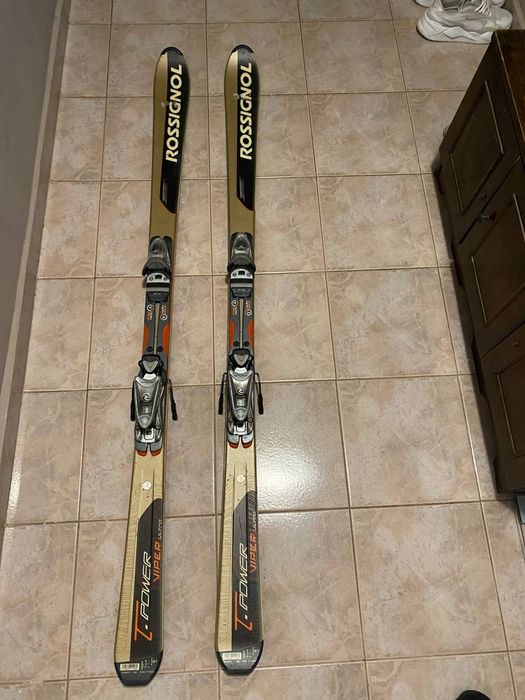 Ски 2 чифта, щеки, калъф