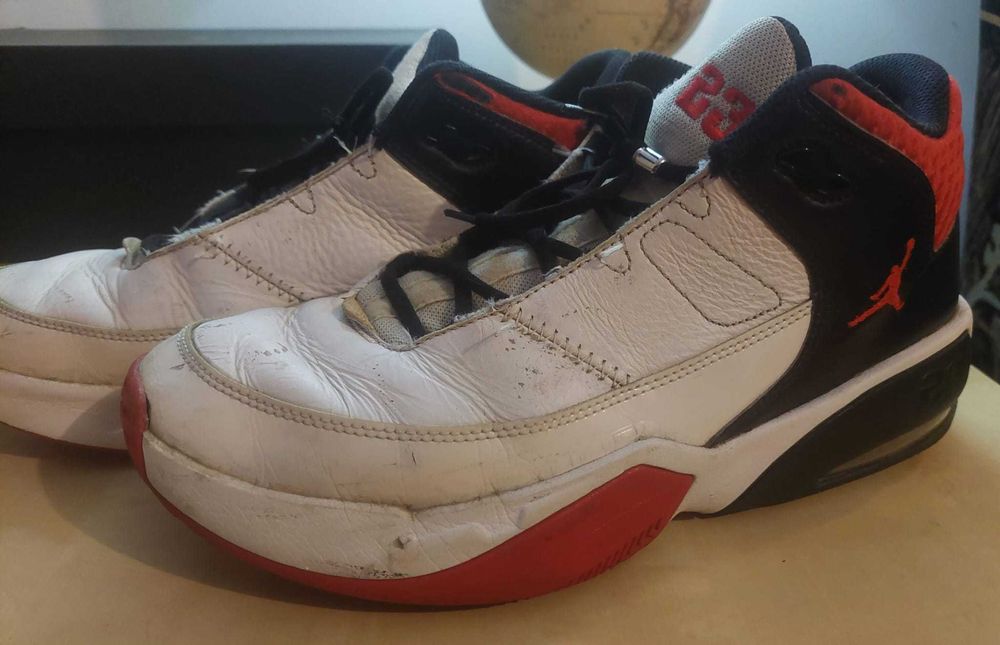 pantofi sport Nike JORDAN MAX AURA 4 marime 42,5