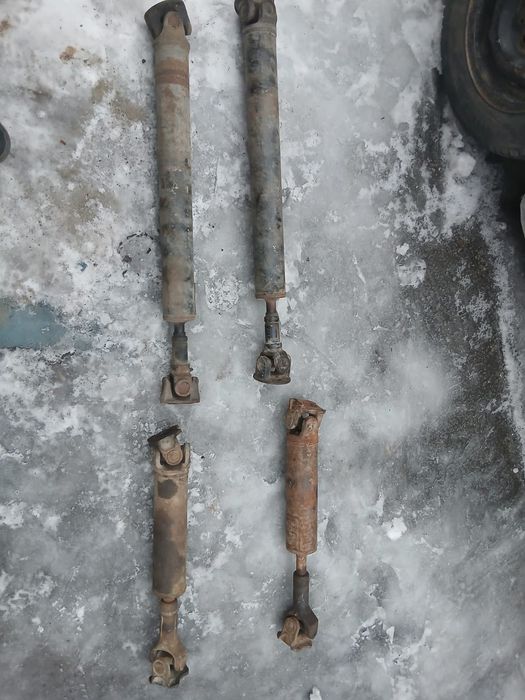 Продам кардан на Ниву2121