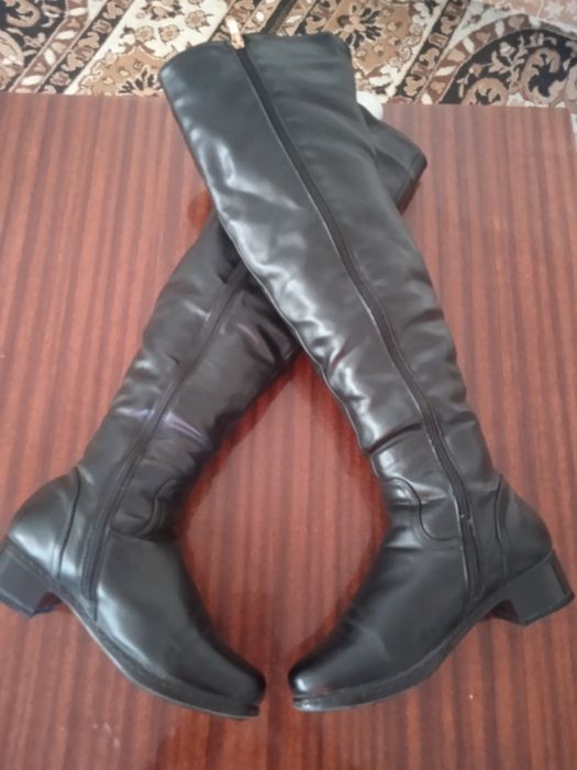 Сапоги ботфорты чёрные на меху 39 размер