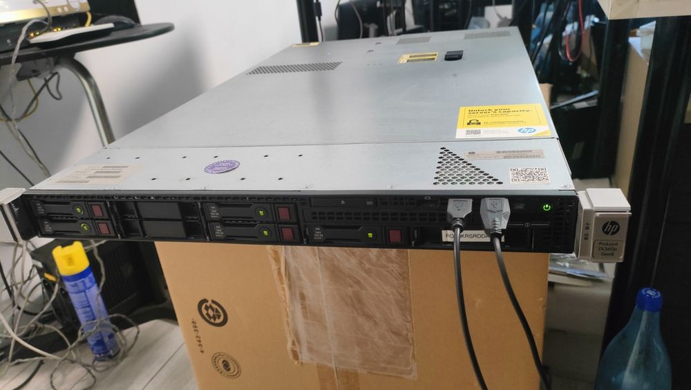 Server HPE PROLIANT DL360P GEN8, 2609v2, 8 Gb RAM, SAS 3x900Gb+2x300GB ...