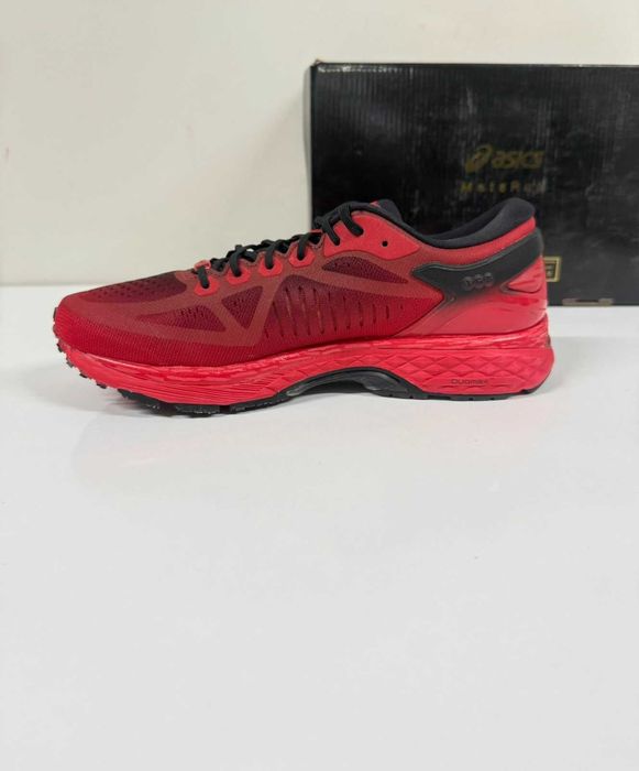 Asics Metarun Red