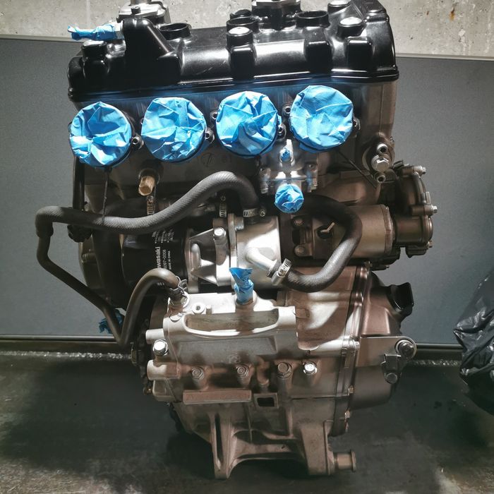 motor kawasaki ZX-6R ZX6R 636 2019 aprox 16000 km