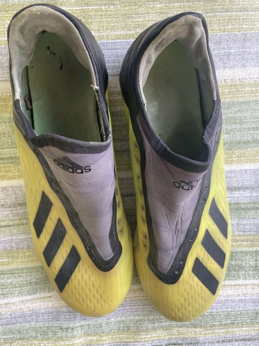 Бутонки:Adidas10