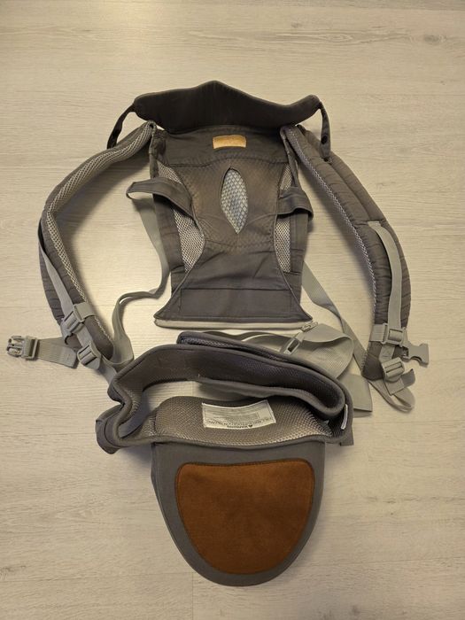 Marsupiu ergonomic cu sezut