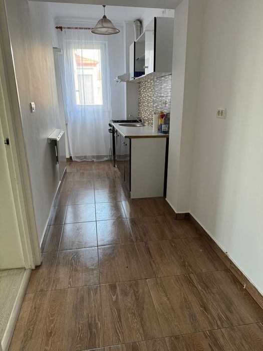 Vand apartament in Brad