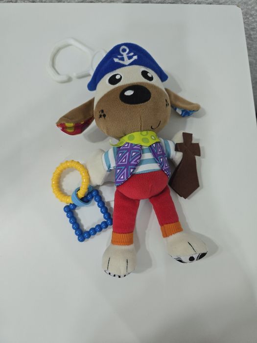 Играчка капитан куче