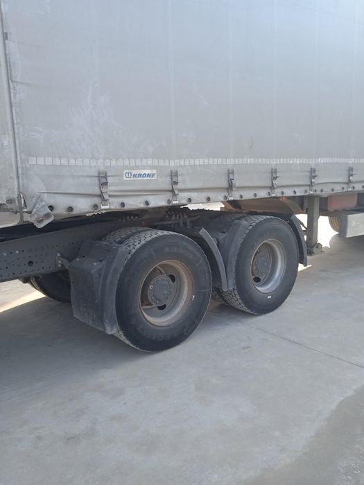 Howo tigach s pritsepom