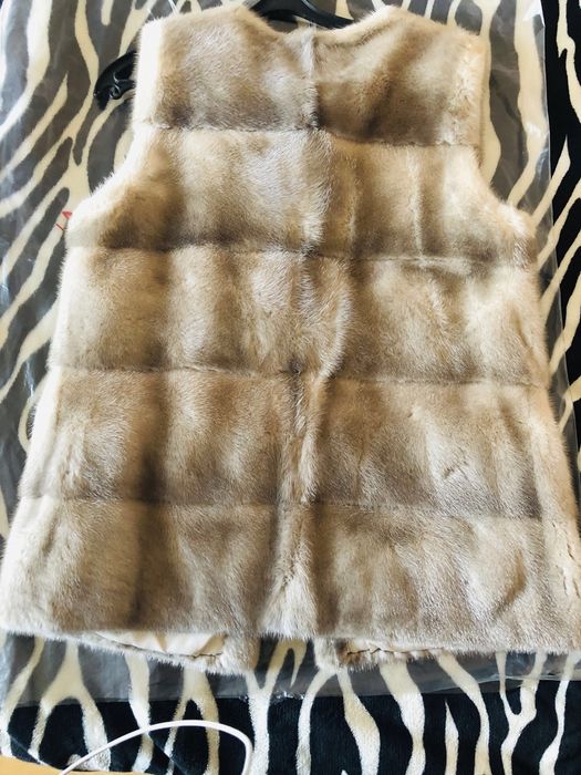 Норковая безрукавка