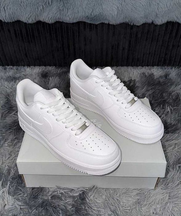Noi Nike Air Force 1 Alb 36-46 - 299 lei, Trimitem Azi, Verificare