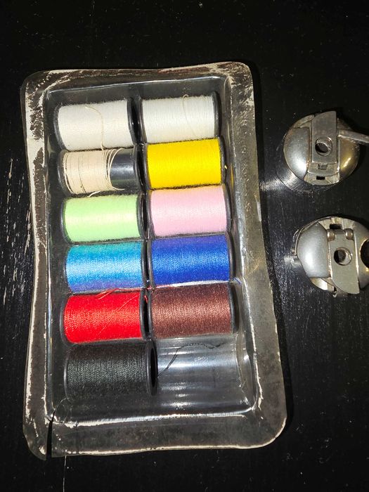 Продавам запазена съветска електрическа шевна машина „Класса 2-М”