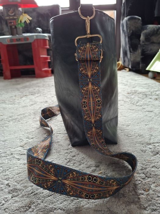 Нова дамска чанта