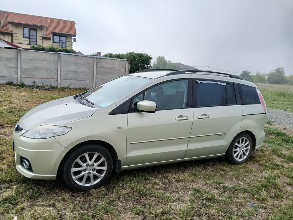 Vând Mazda 5 - 7 locuri