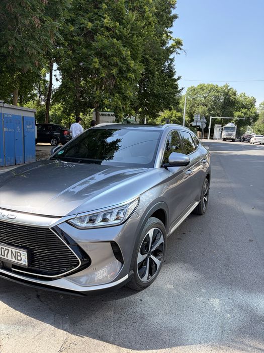 BYD song plus gibrid