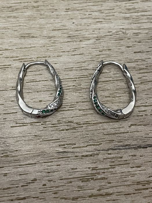 Cercei din argint 925 cu pietre verzi – eleganți