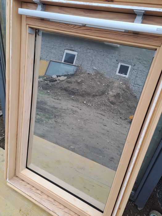 Geamuri velux premium  +Rama etansare [ TABLA ]