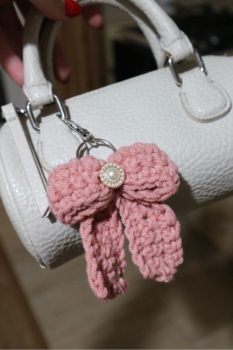 Fundiță breloc handmade pentru geantă / Bag charm