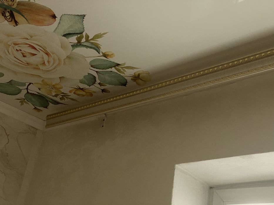 продам карниз с узорами.