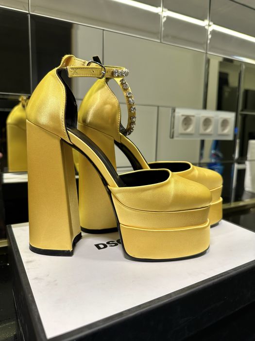 Pantofi cu platforma NOI