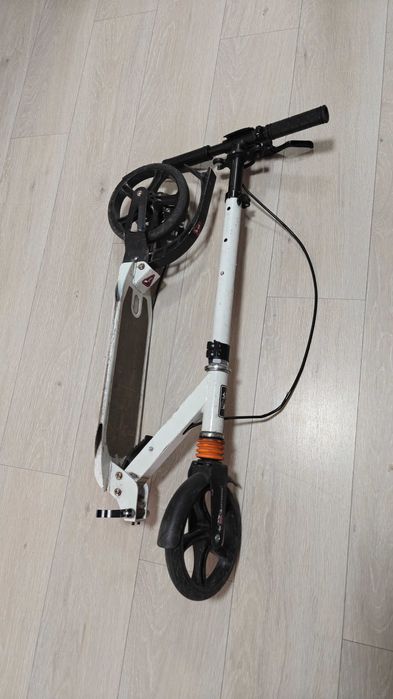 самокат SCOOTER 116D белый, б/у