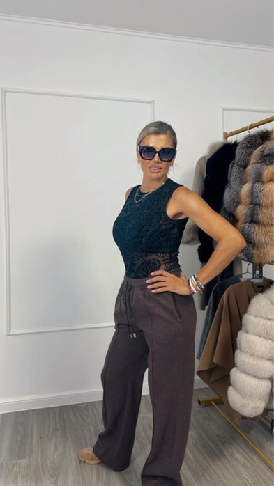 Pantaloni confortabili din material poteivit sezonului rece