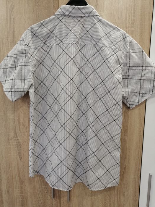 Мъжка риза с къс ръкав