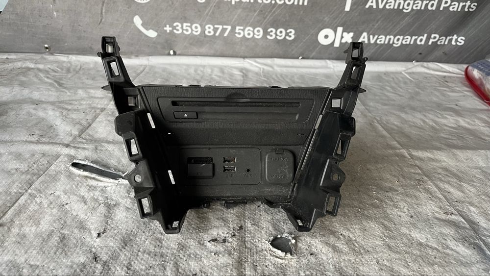 Панел CD и Bluetooth Mazda CX3