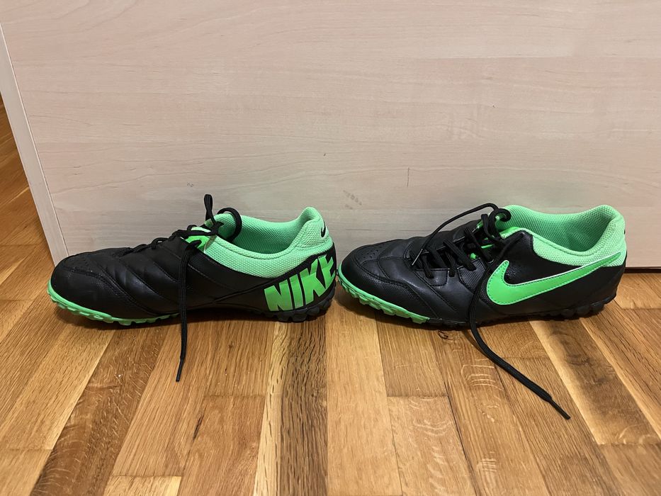 Nike Bomba 5 стоножки, номер:43