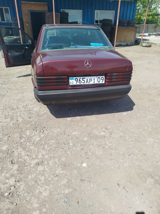 Продам машину Мерседес