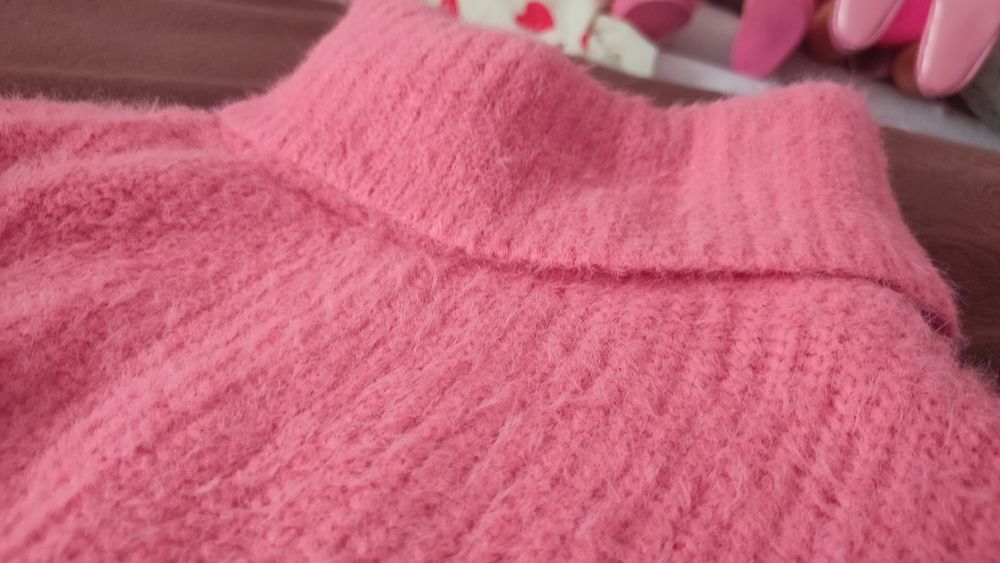 Пухено поло от ангора в страхотен розов цвят