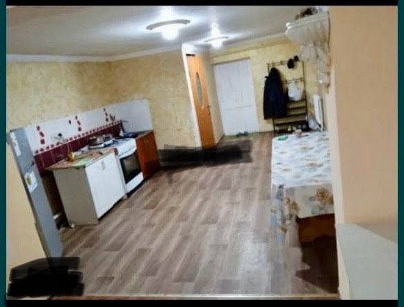 Продам 2 дома на одном участке