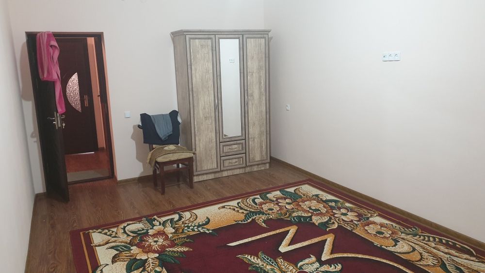 Урганч ш. 4 этажли дом 2 этажда +100 млн кредит бор квартира сотилади.