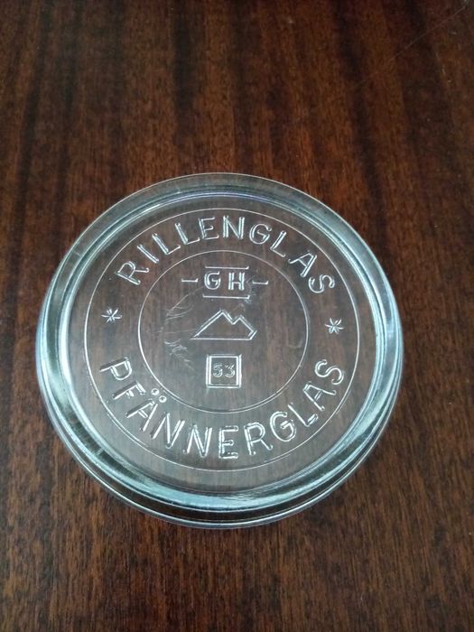 Ретро немски стъклени буркани RILLENGLAS.-2бр, ретро стъклени  шишета.