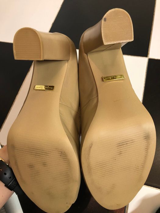 Roberto Venuti Нови дамски обувки естествена кожа елегантни с ток 41