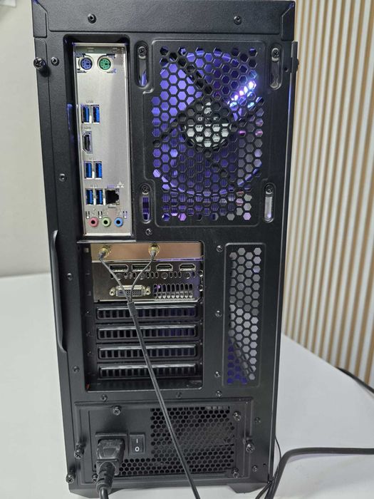 PC Gaming + Monitor Dell 27” – i5‑9600KF, GTX 1060 6GB, 16GB RAM,  M.2