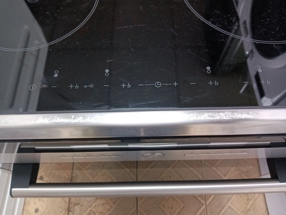 Иноксова свободно стояща печка с индукционни котлони SIEMENS  Гаранция