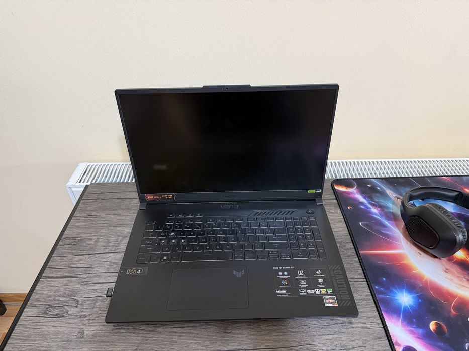 ASUS TUF A17 Ryzen 7 7445HS/ Garantie EXTINSA 2028/Rtx 4050/16Gb ddr5