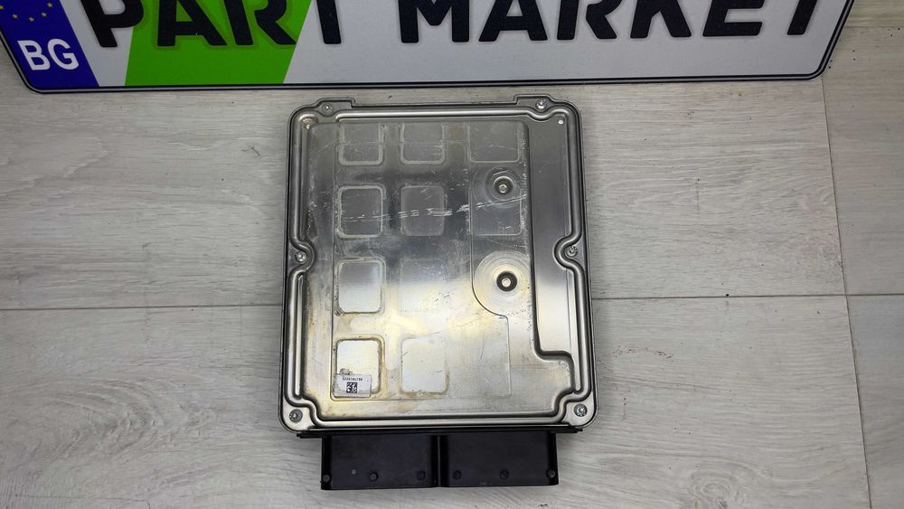 Компютър двигател AUDI A8 S8 4H0907557E