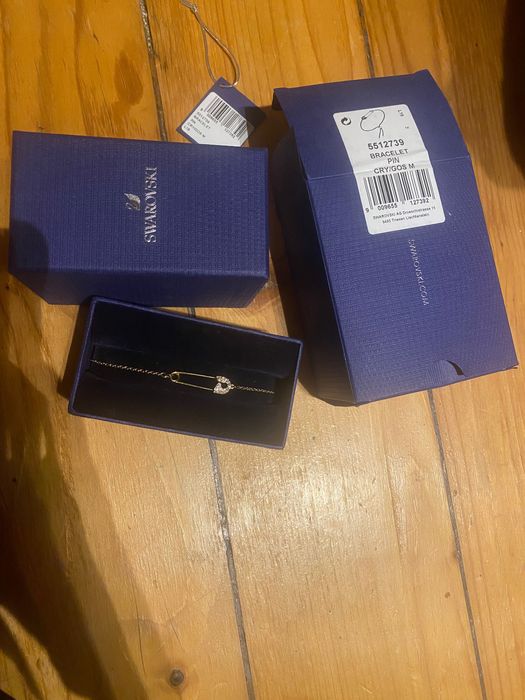 Бижута и аксесоари Swarovski