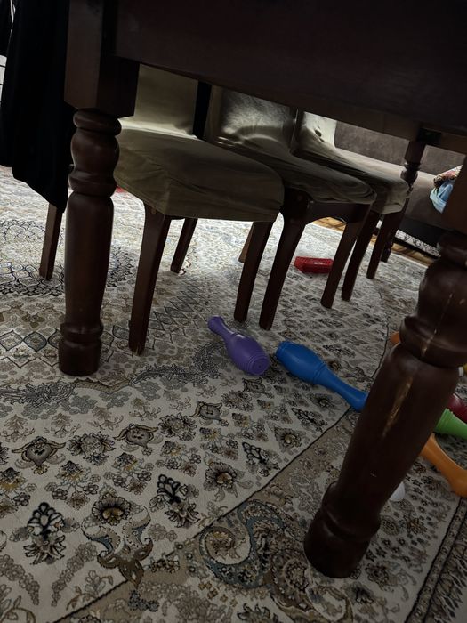 Продам гостинный стол