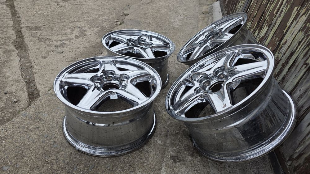 Оригинални 16" Chevrolet Camaro 1997 5x120.65 8j ET55 / 70.3 mm.