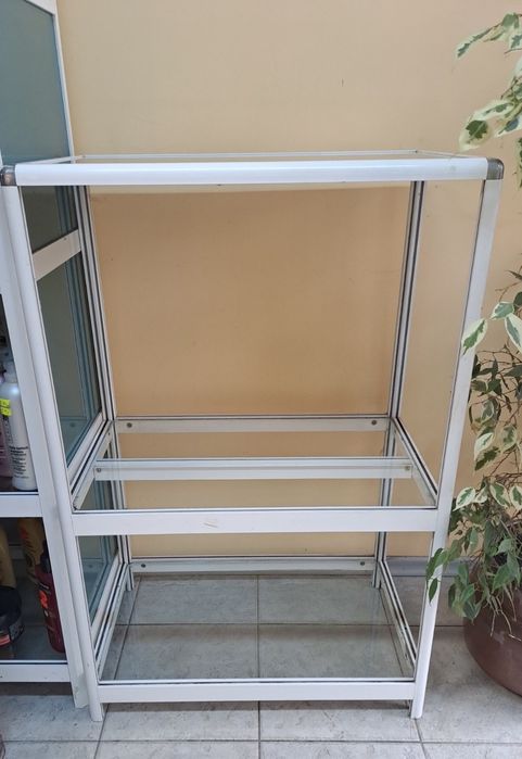 Витрини, рафтове, стелажи за магазин