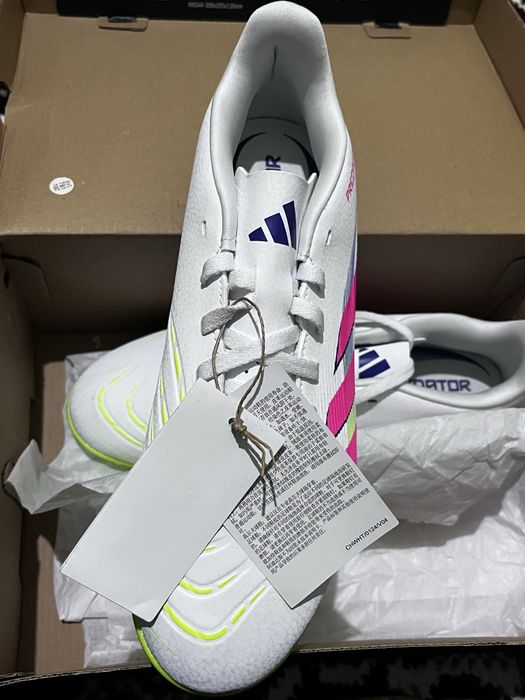 Adidas Predator Club Turf Sarakanoshka kelishamiz